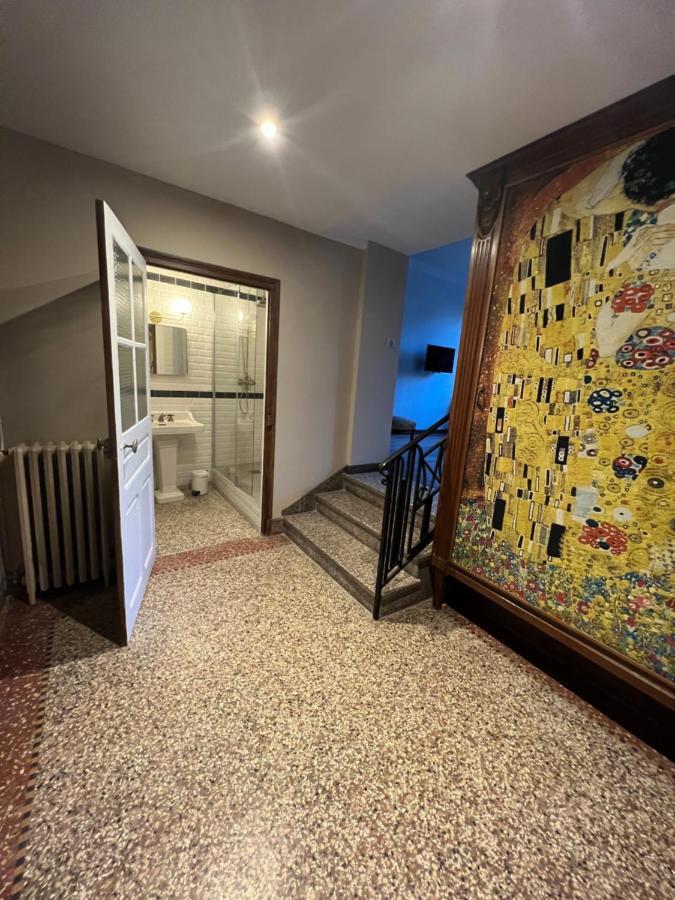 Maison D'Hotes De La Prison En Toutes Libertes Espalion Ngoại thất bức ảnh